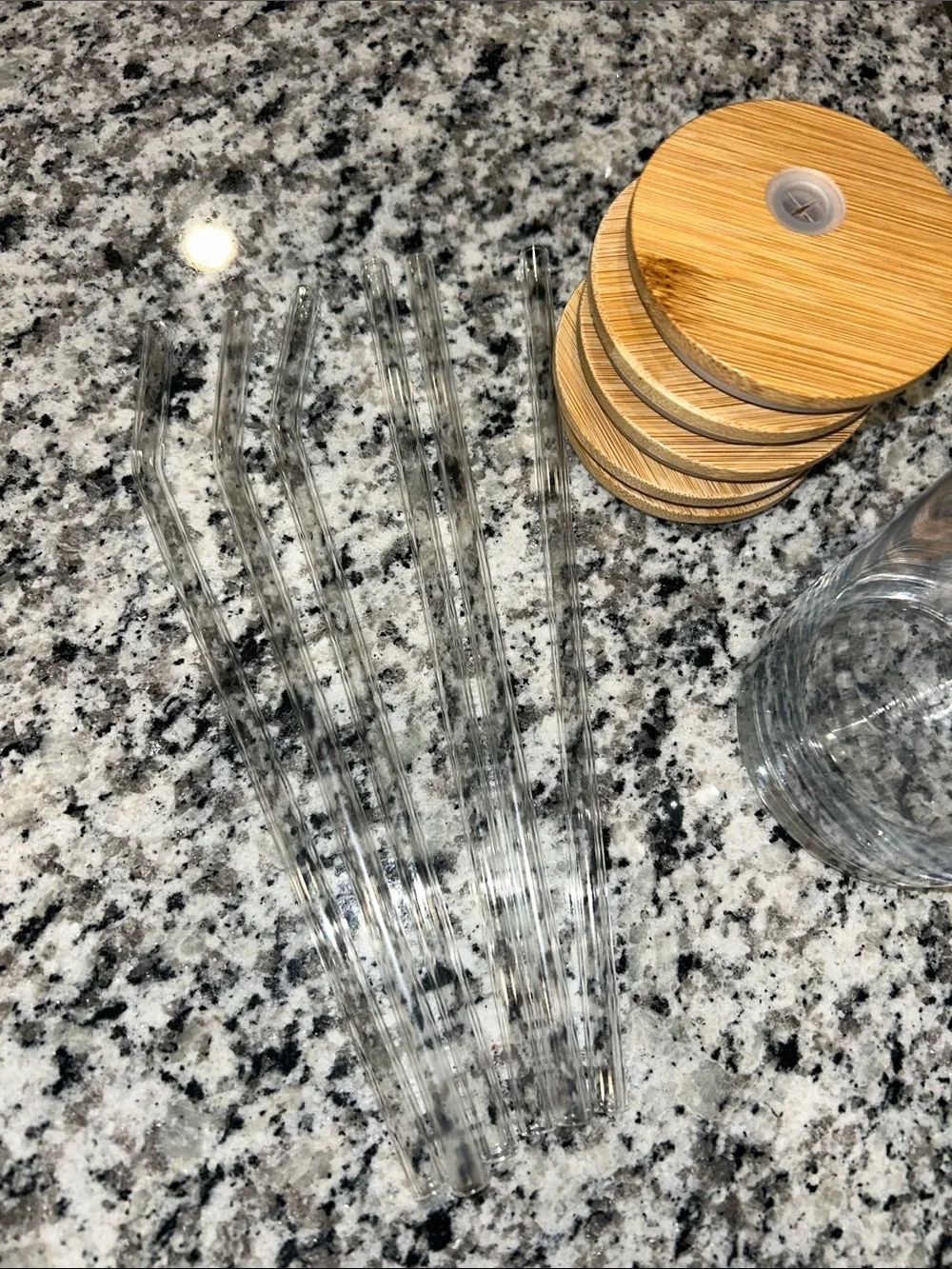6 total can-shaped glasses with bamboo lids and glass straws